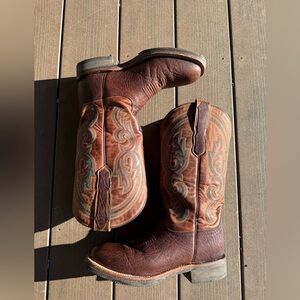 Lucchese Ruth Chocolate/Peanut Butter Cowhide Boots 8.5b